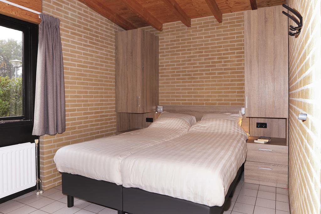 De Lindenberg Hotel โฮลเตน ภายนอก รูปภาพ